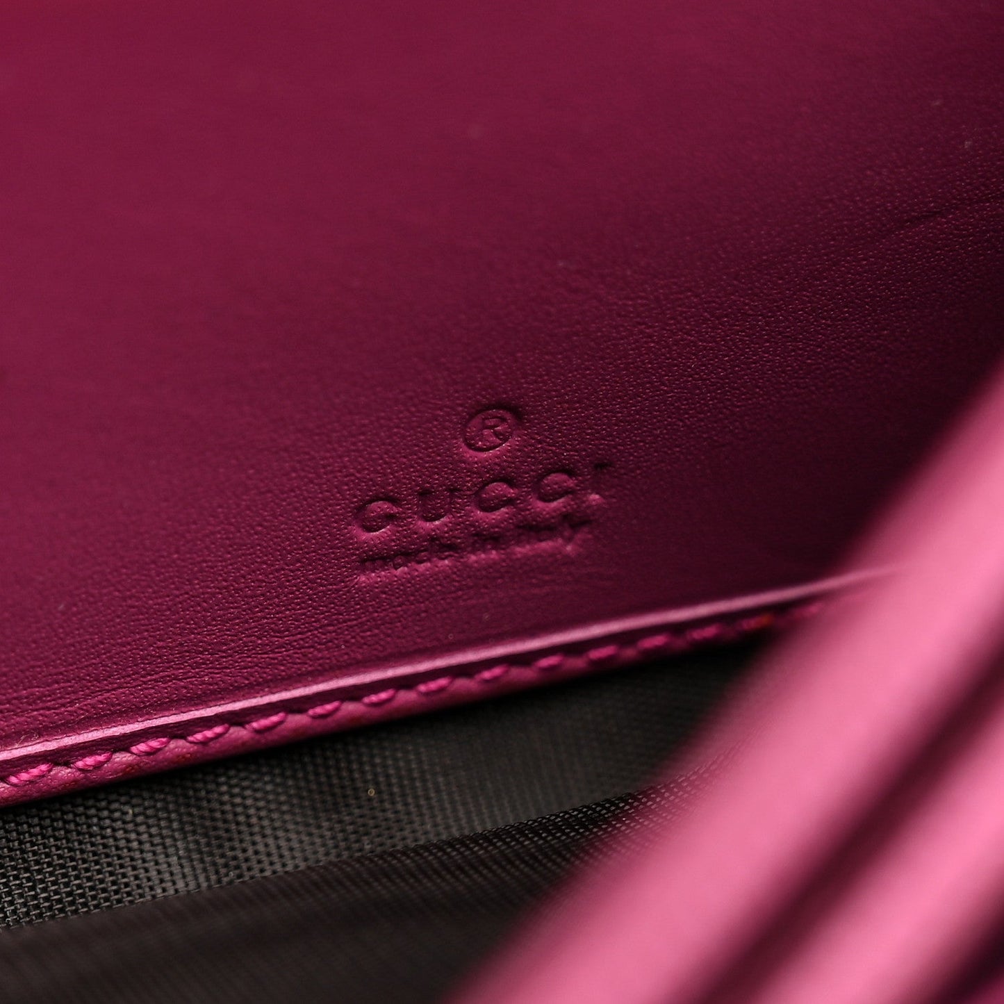 GG Supreme Monogram Moon Calfskin Padlock Continental Chain Wallet Beige Ebony Hibiscus Red New Rosette