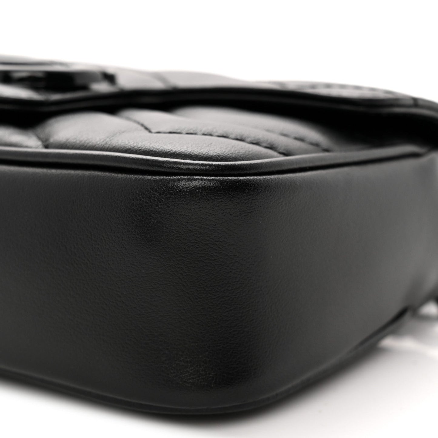Calfskin Matelasse Monochrome GG Marmont Chain Belt Bag Black