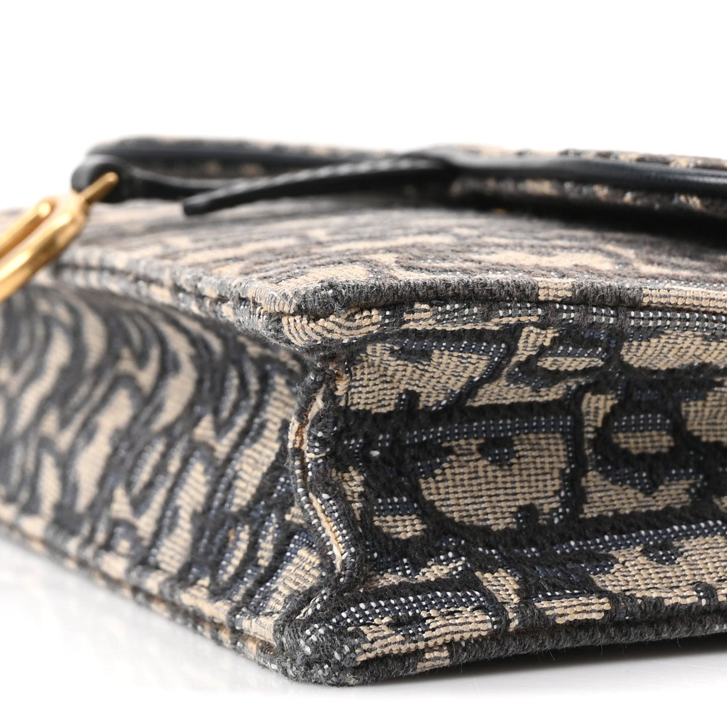 Oblique Saddle Chain Pouch Blue