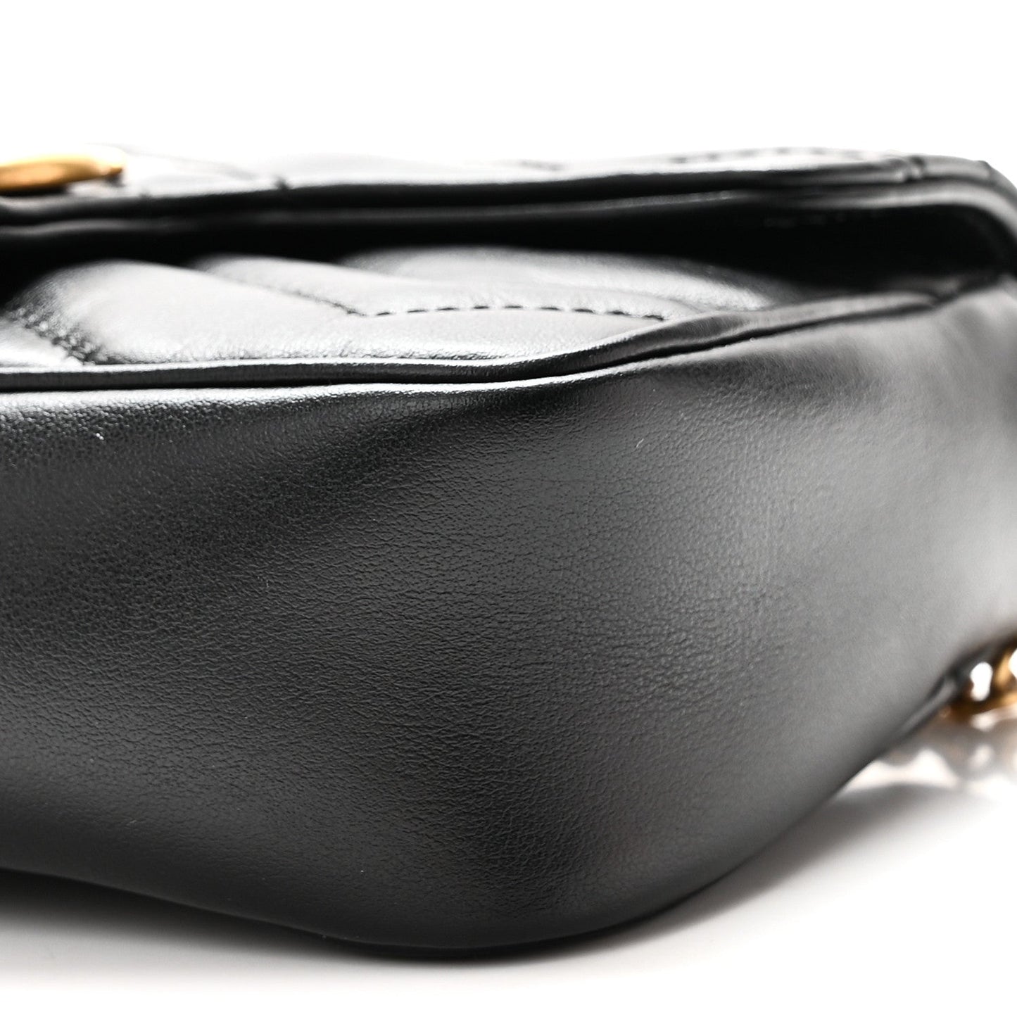 Calfskin Matelasse Super Mini GG Marmont Shoulder Bag Black