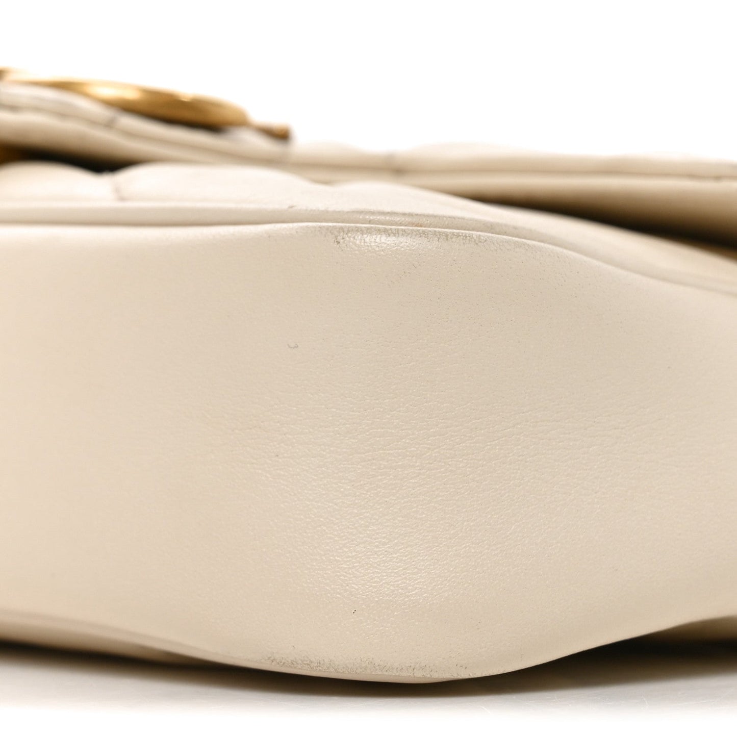 Calfskin Matelasse Super Mini GG Marmont Shoulder Bag White