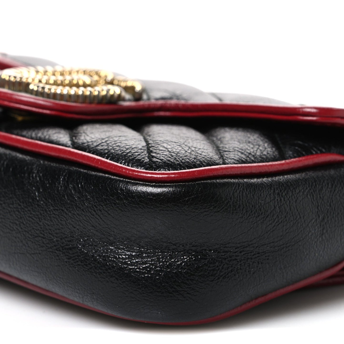 Vintage Effect Calfskin Matelasse Diagonal Super Mini Torchon GG Marmont Shoulder Bag Black Romantic Cherry