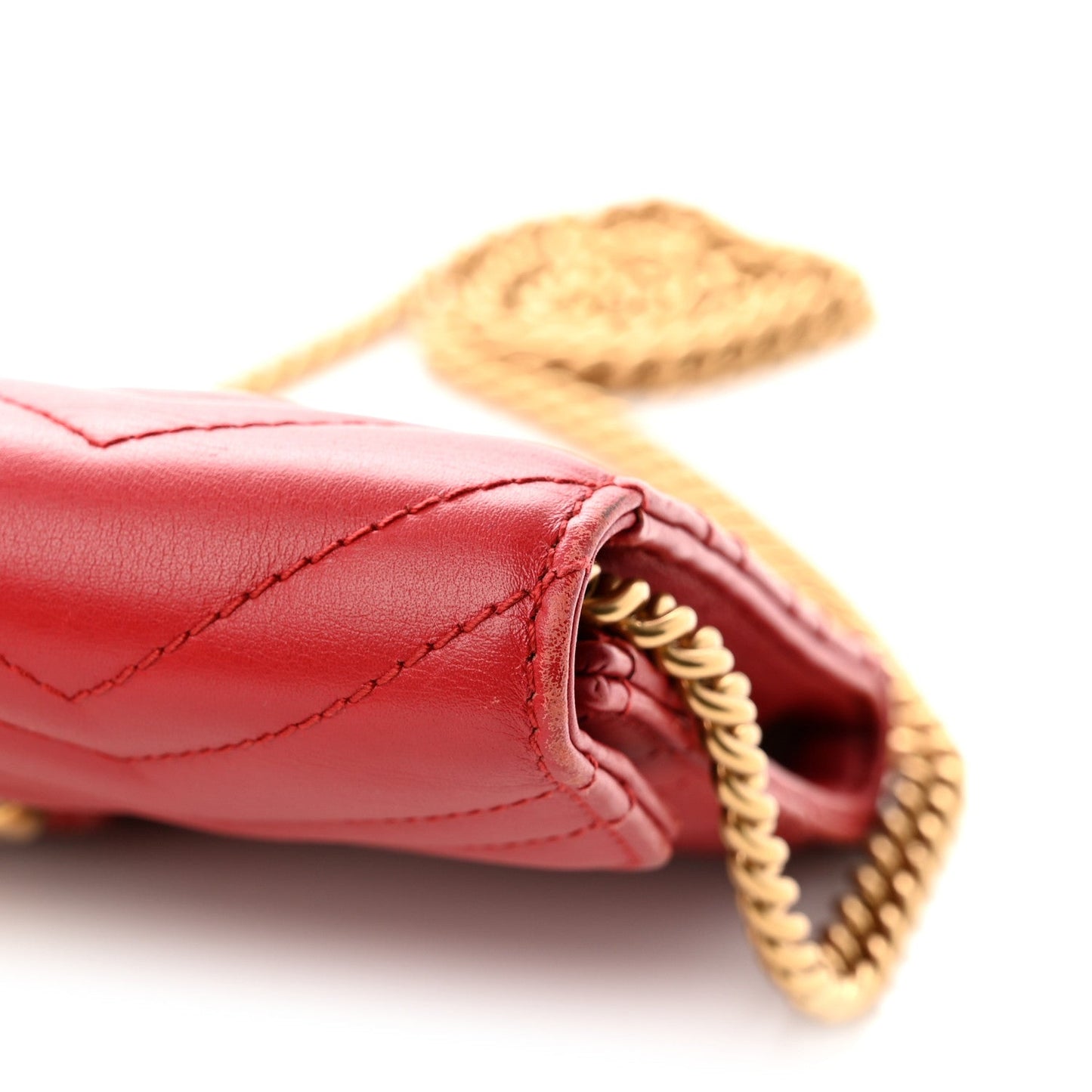 Calfskin Matelasse Mini GG Marmont Chain Wallet Hibiscus Red
