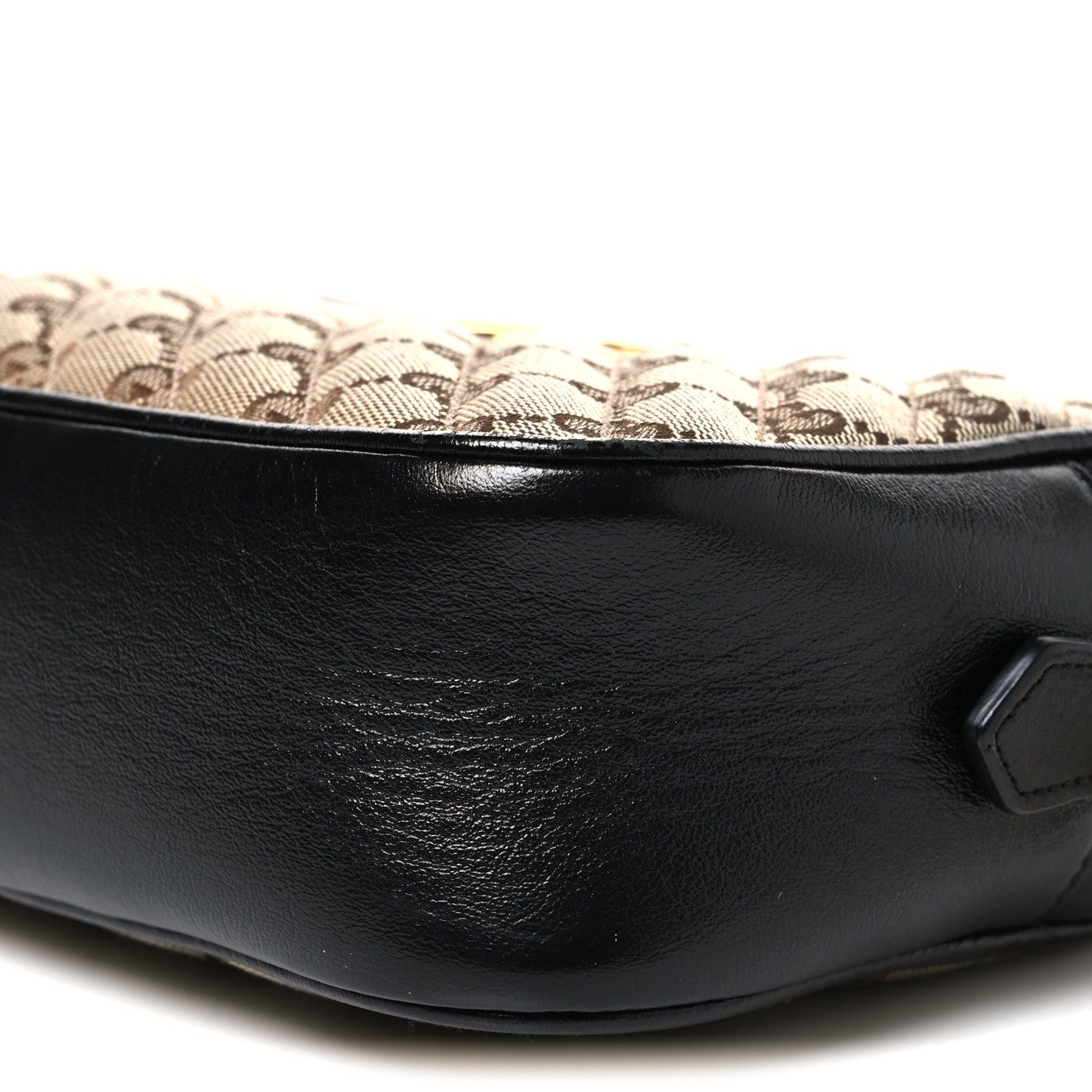 Monogram Matelasse Diagonal Small GG Marmont Chain Shoulder Bag Beige Black