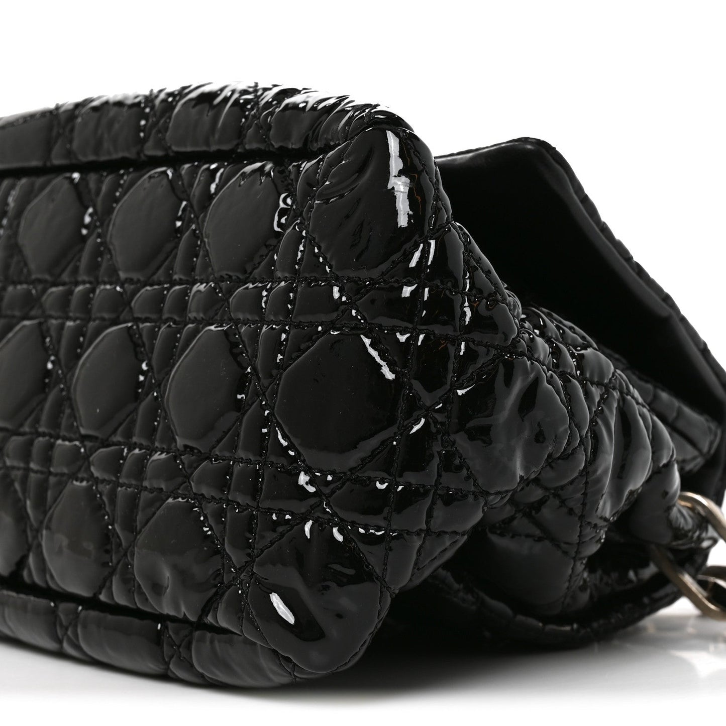 Patent Cannage New Lock Flap Black