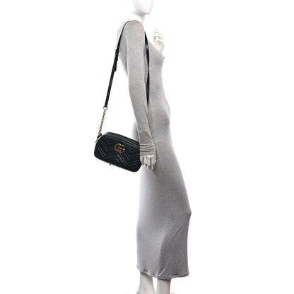 Calfskin Matelasse Small GG Marmont Chain Shoulder Bag Black