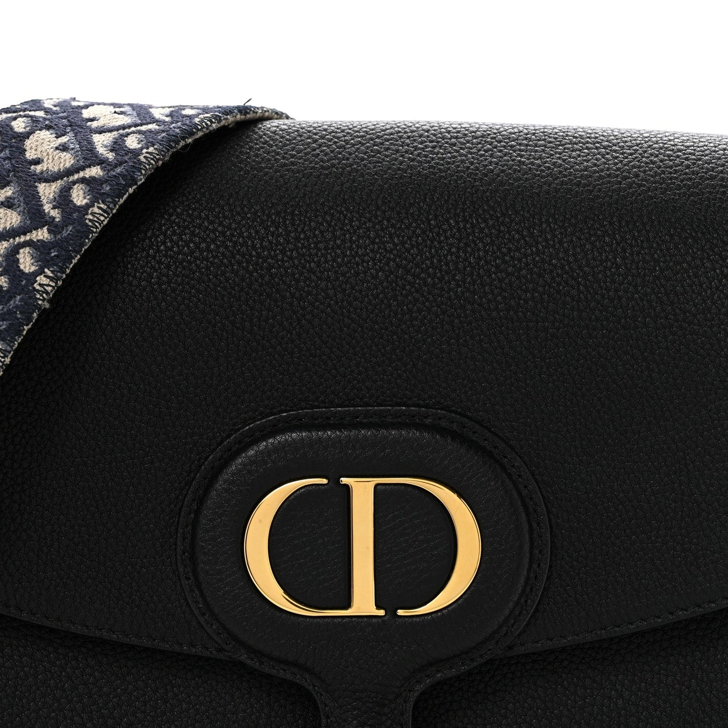 Grained Calfskin Large Bobby Flap Black