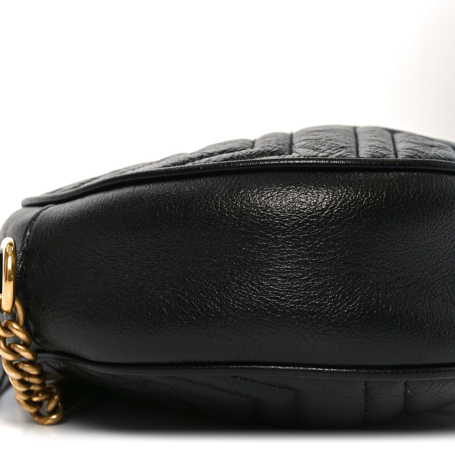 Azalea Calfskin Matelasse Heart Mini GG Marmont Round Shoulder Bag Black