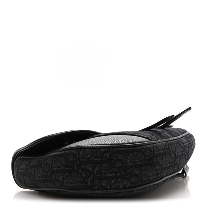 Grained Calfskin Oblique Mens Saddle Bag Black Blue