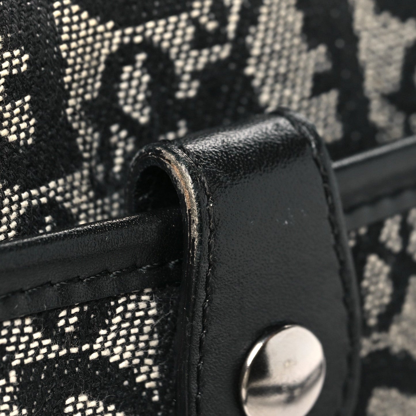 Monogram Messenger Black