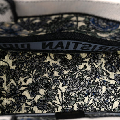 Canvas Embroidered Medium Flowers Book Tote Blue
