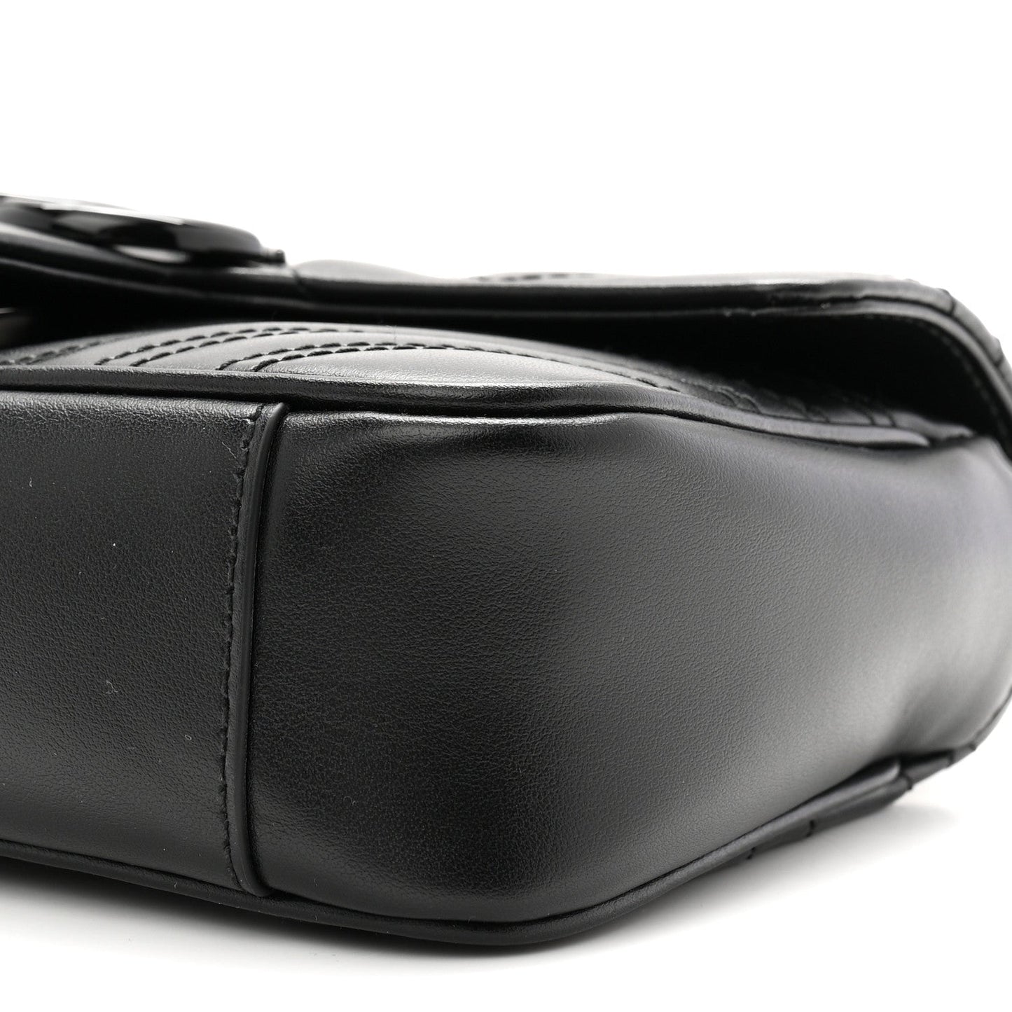 Calfskin Matelasse Monochrome Mini GG Marmont Shoulder Bag Black