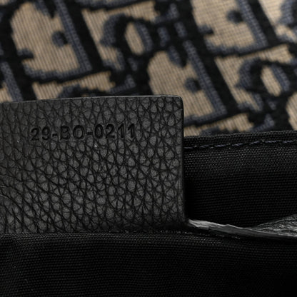 Grained Calfskin Oblique Large Saddle Messenger Black