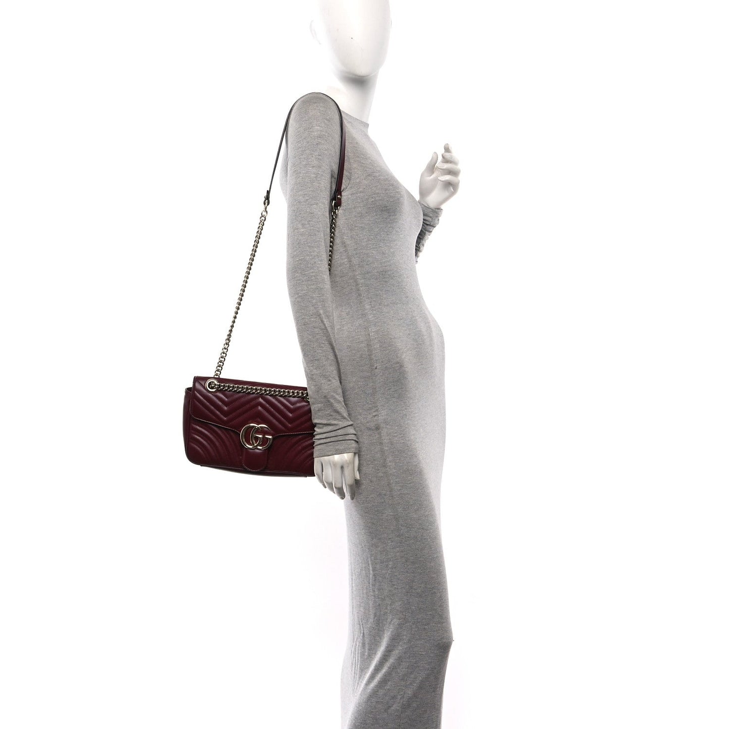 Calfskin Matelasse Medium GG Marmont Shoulder Bag Rosso Ancora Red