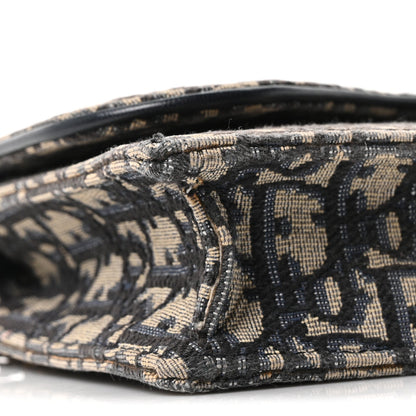 Oblique Saddle Chain Pouch Blue