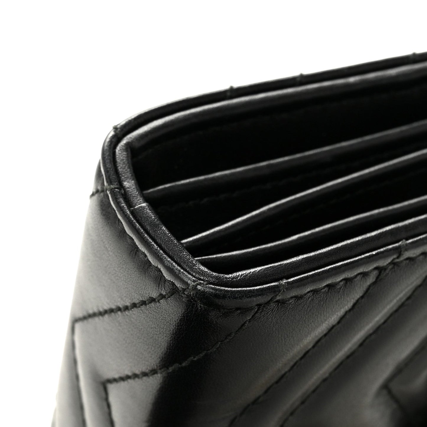 Calfskin Matelasse GG Marmont Chain Wallet Black