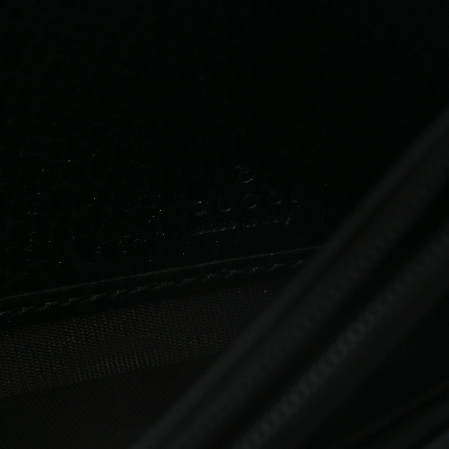 Dollar Calfskin GG Supreme Monogram Petite GG Marmont Wallet Chain Bag Black Beige Ebony