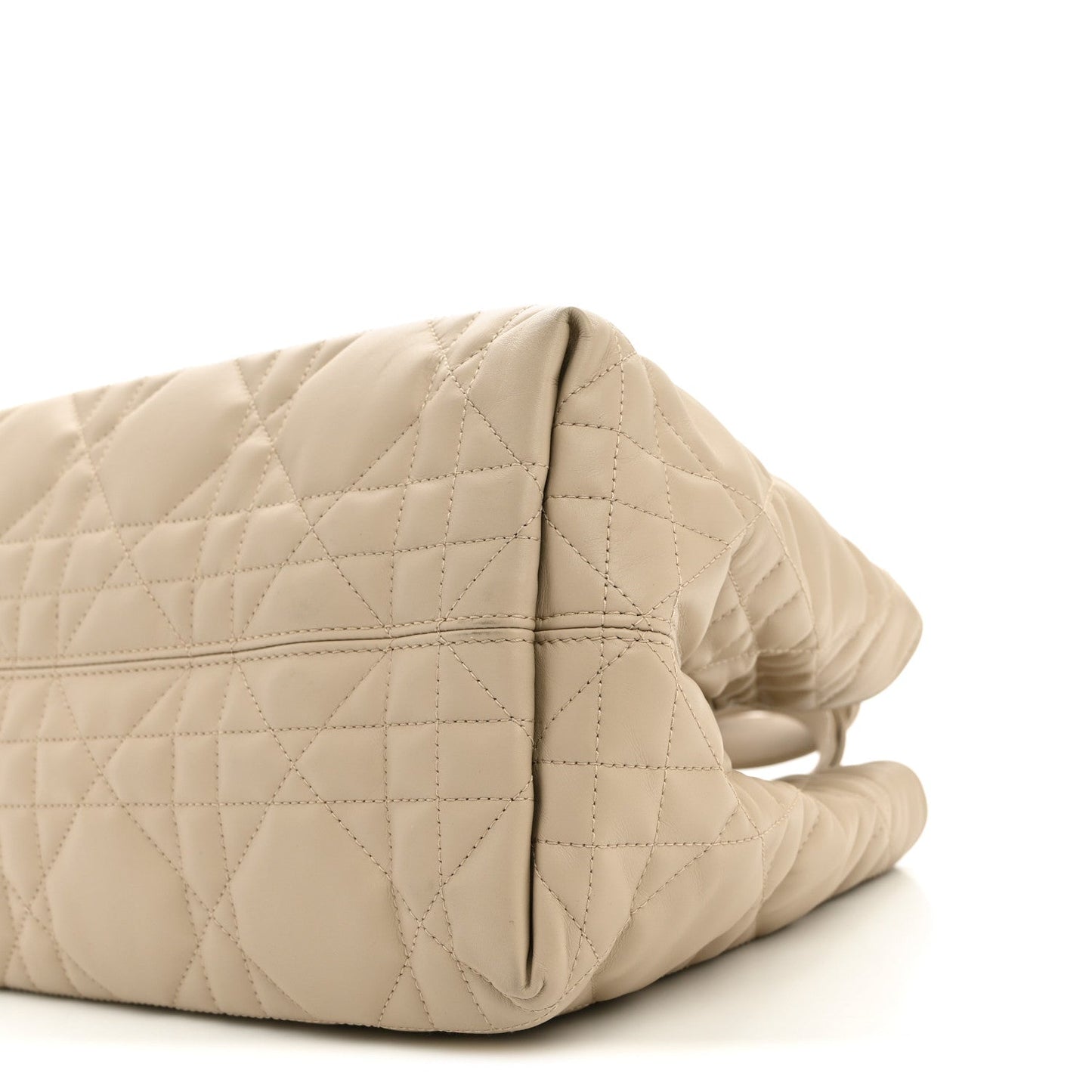 Calfskin Macrocannage Medium Toujours Powder Beige