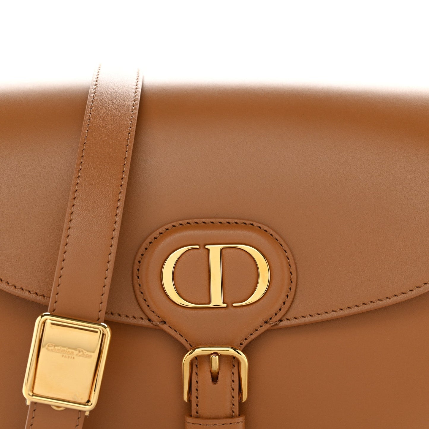 Box Calfskin Medium Bobby Flap Camel