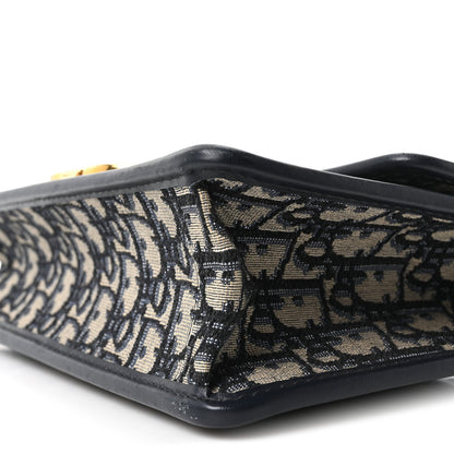 Oblique 30 Montaigne Flap Bag Blue