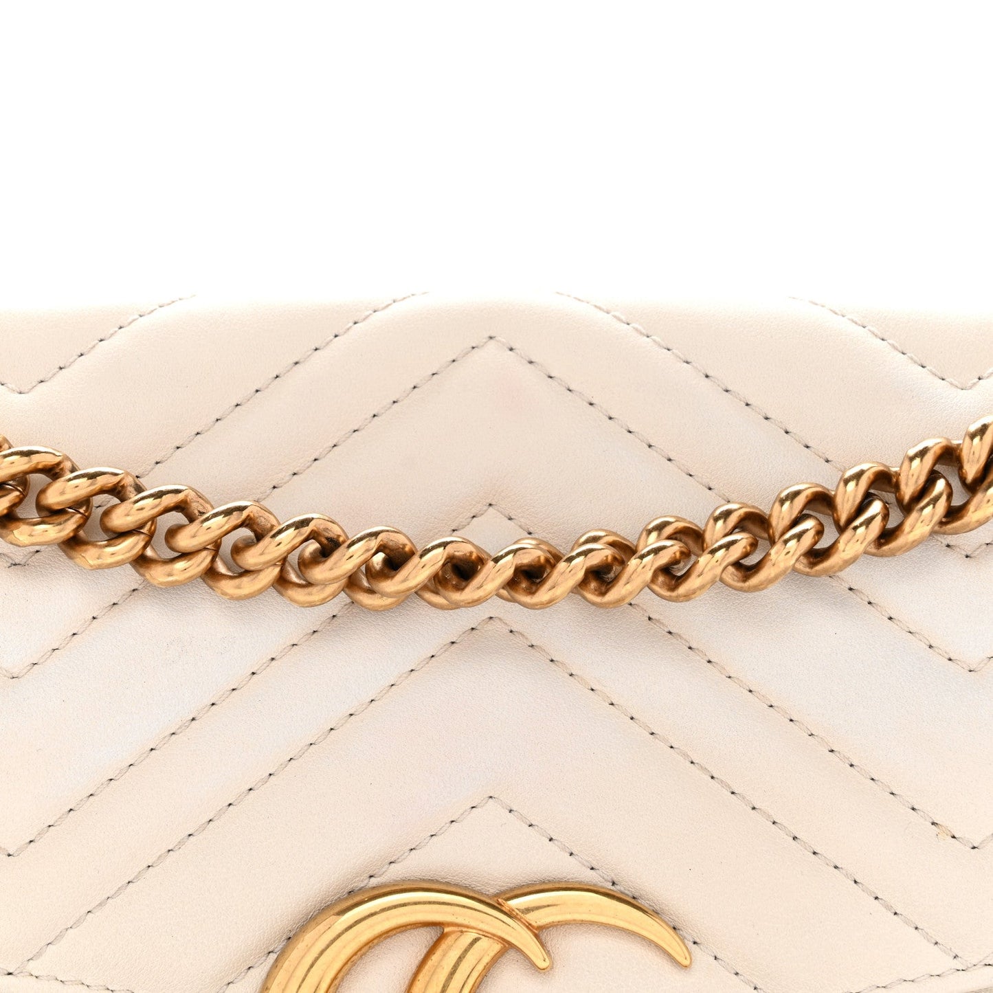 Calfskin Matelasse Small GG Marmont Shoulder Bag White
