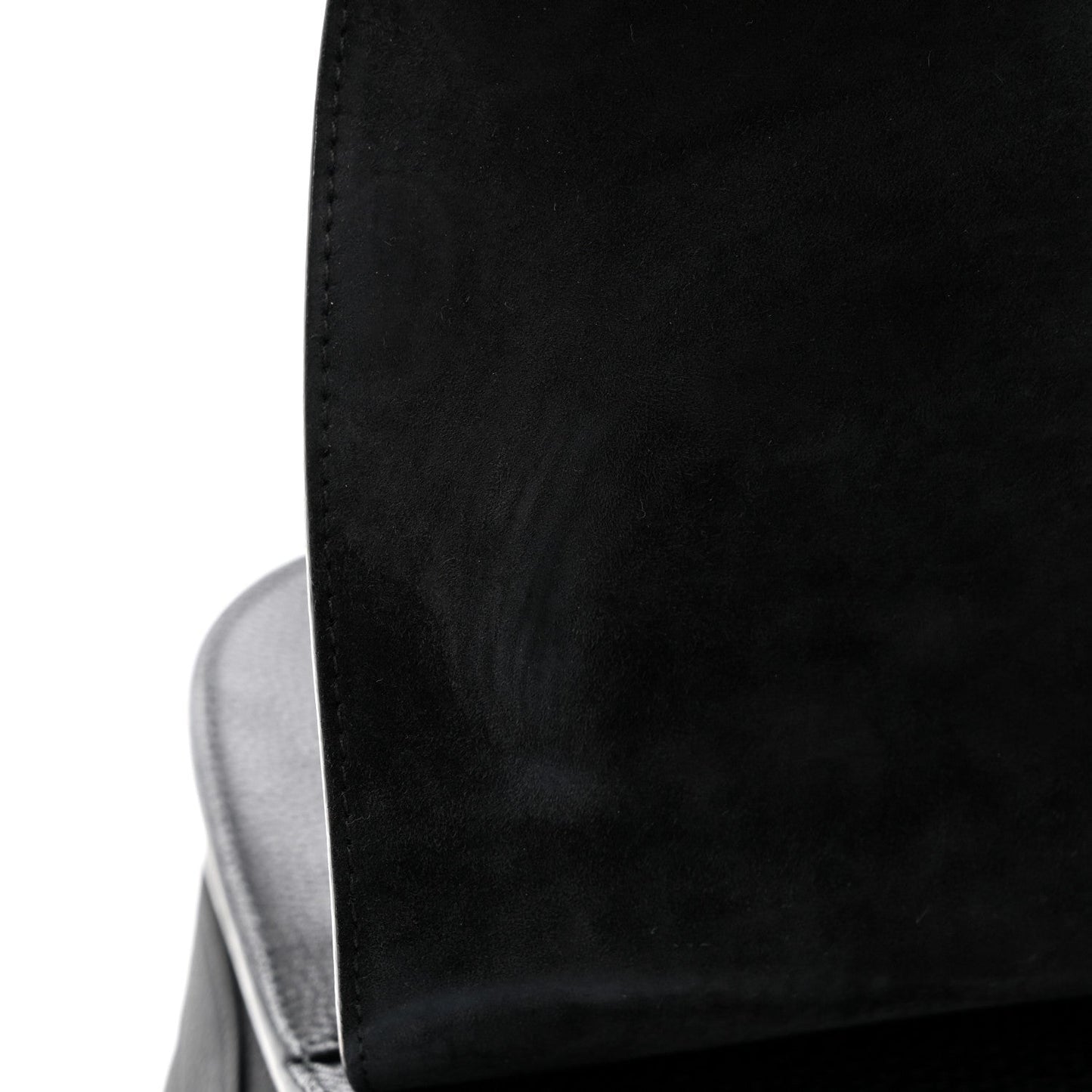 Grained Calfskin Large Bobby Flap Black