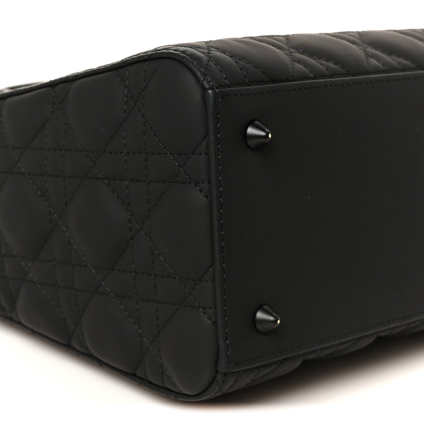 Ultra Matte Calfskin Cannage Medium Lady Dior Black