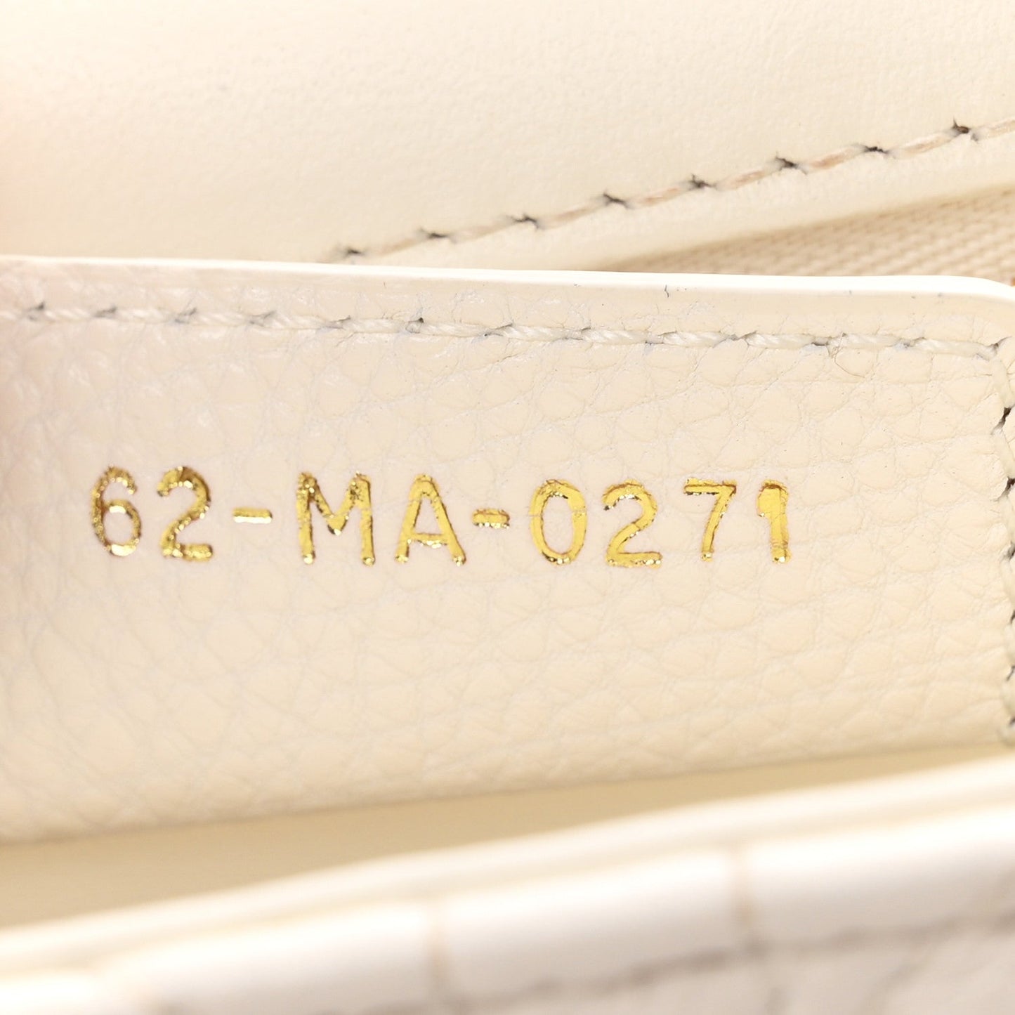 Supple Calfskin Cannage Medium Caro Bag Ivory