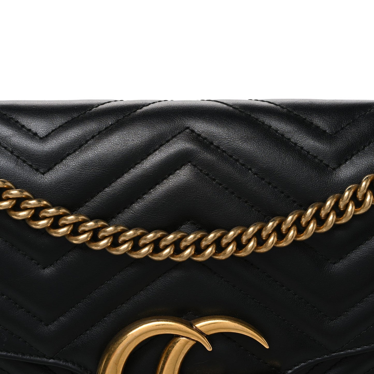 Calfskin Matelasse Medium GG Marmont Shoulder Bag Black