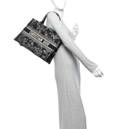 Canvas Embroidered Medium New York Butterfly Book Tote Black
