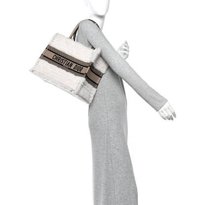 Shearling Cannage Medium Book Tote Ecru Black