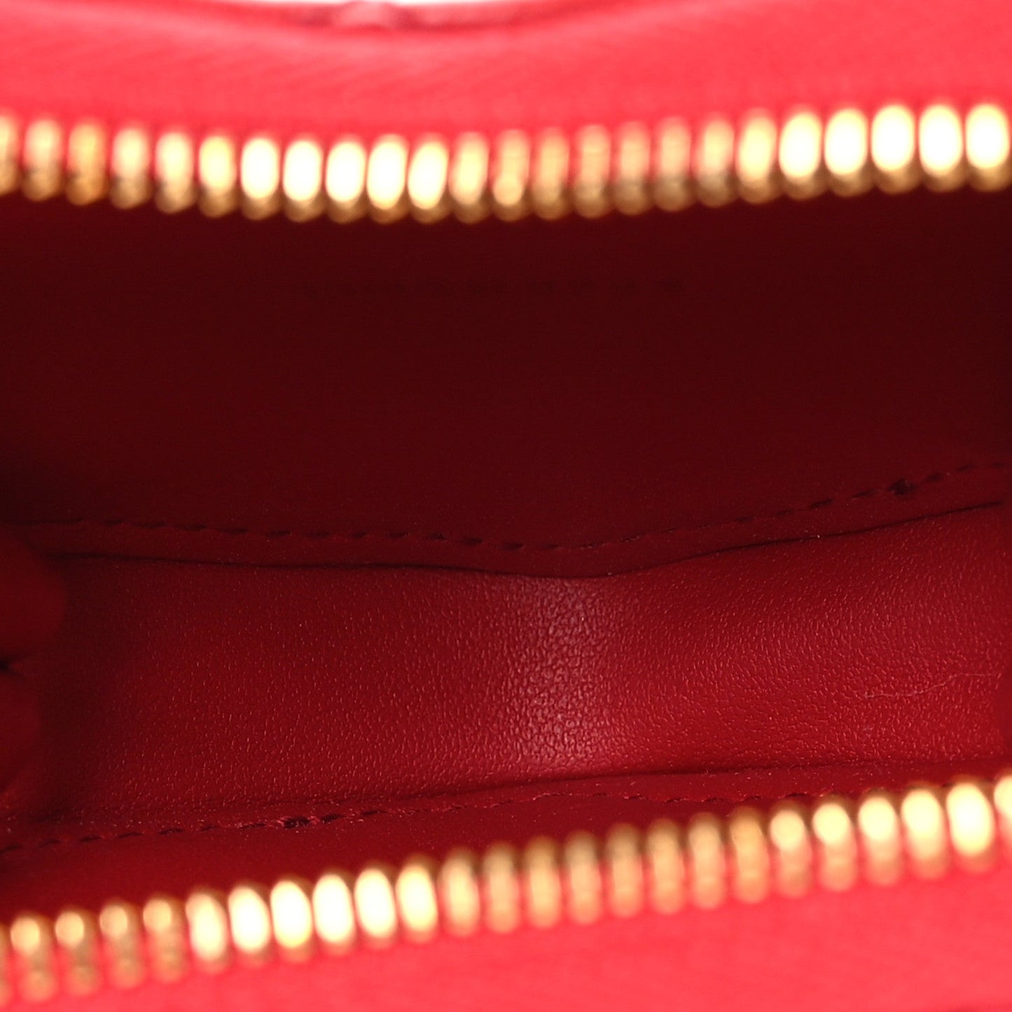 Calfskin Cannage Dioramour Caro Heart Pouch With Chain Bright Red