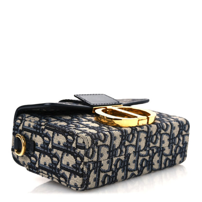 Oblique 30 Montaigne Box Bag Blue
