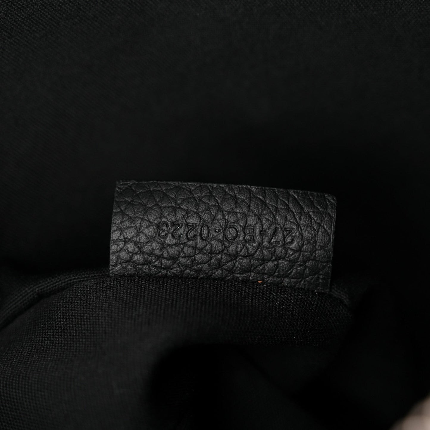 Oblique Saddle Triple Pouch Black