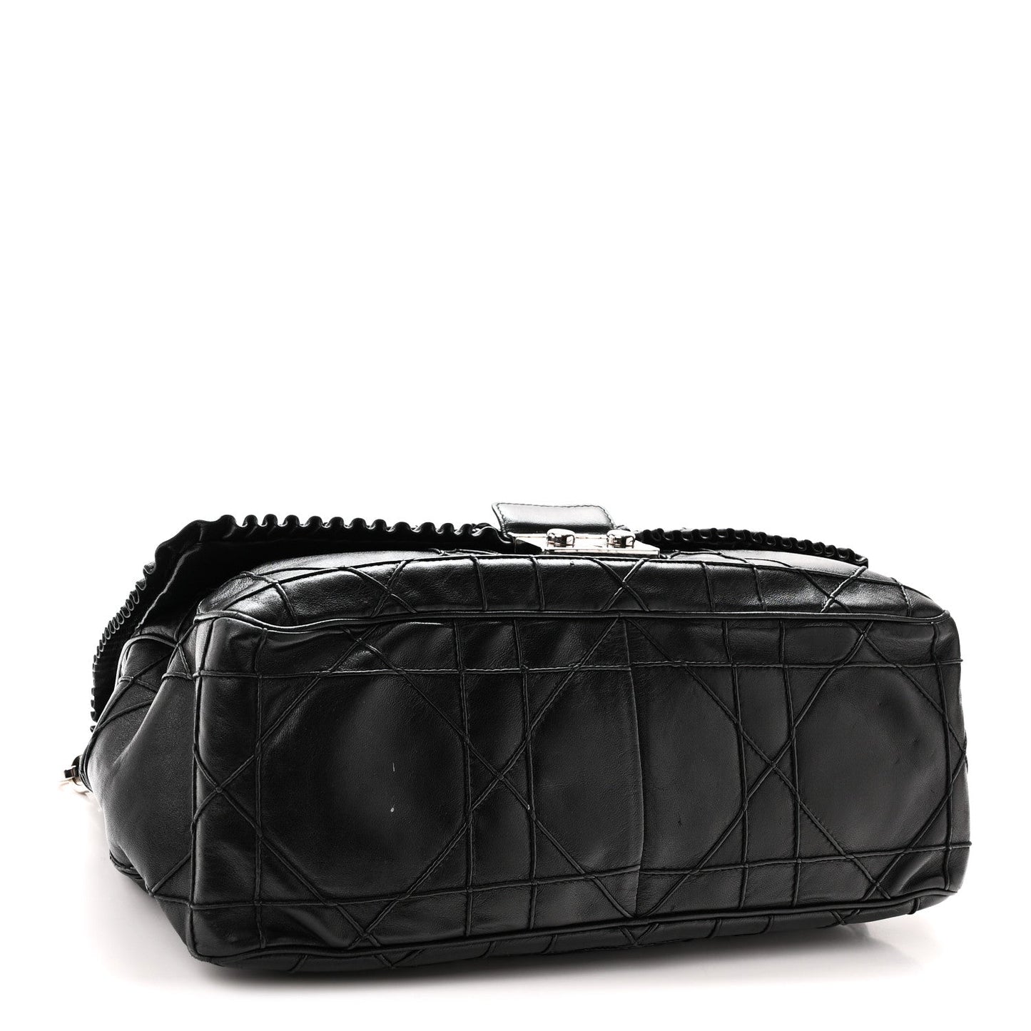 Lambskin Cannage Large Ruffle New Lock Flap Black