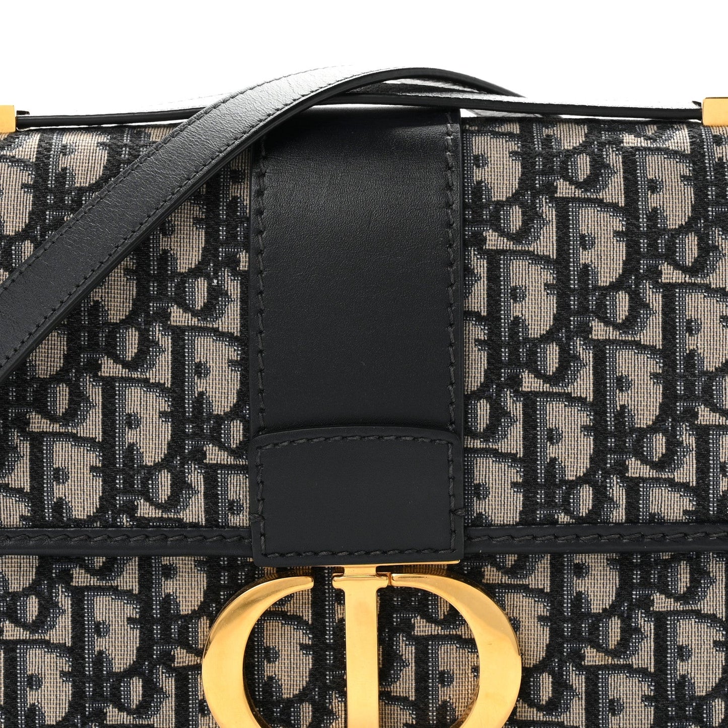 Oblique 30 Montaigne Flap Bag Blue