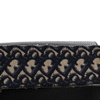 Grained Calfskin Large Bobby Flap Black