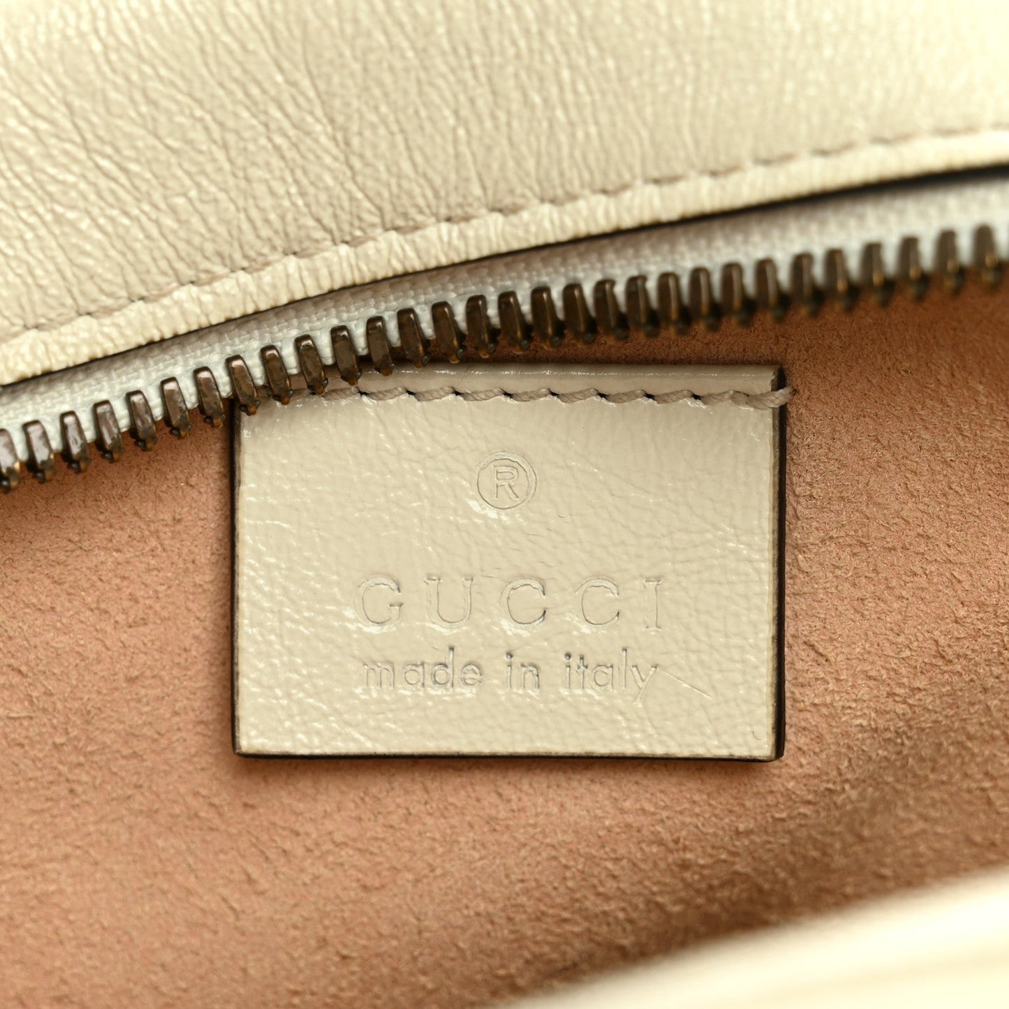 Calfskin Matelasse Mini GG Marmont Round Shoulder Bag White White