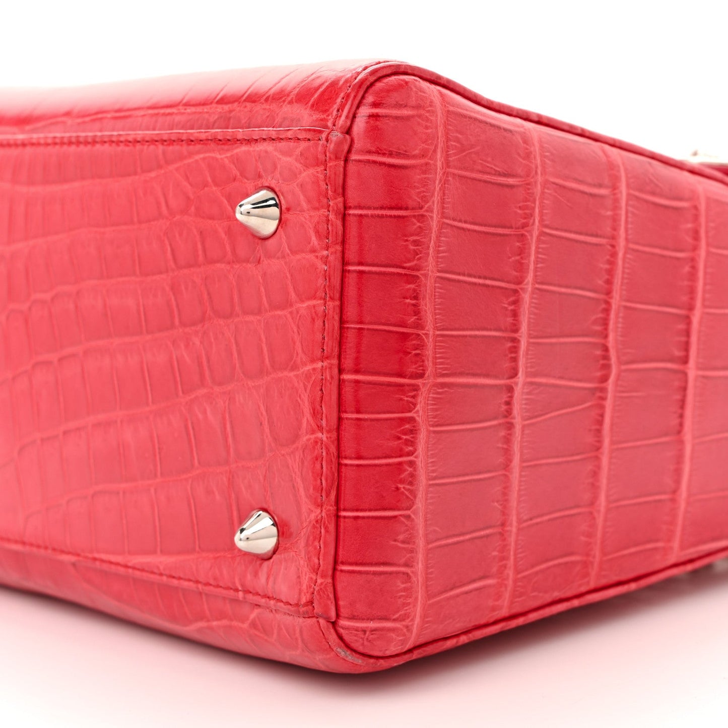 Alligator Medium Lady Dior Red
