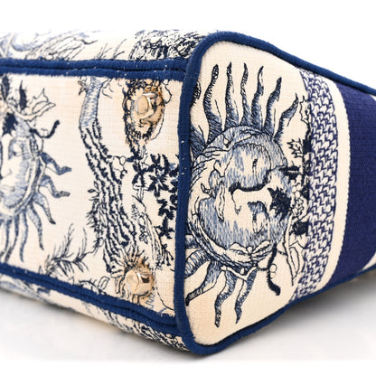 Canvas Embroidered Toile De Jouy Soleil Medium Lady D-Lite Blue