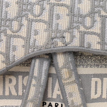 Oblique Slim Saddle Pouch Grey
