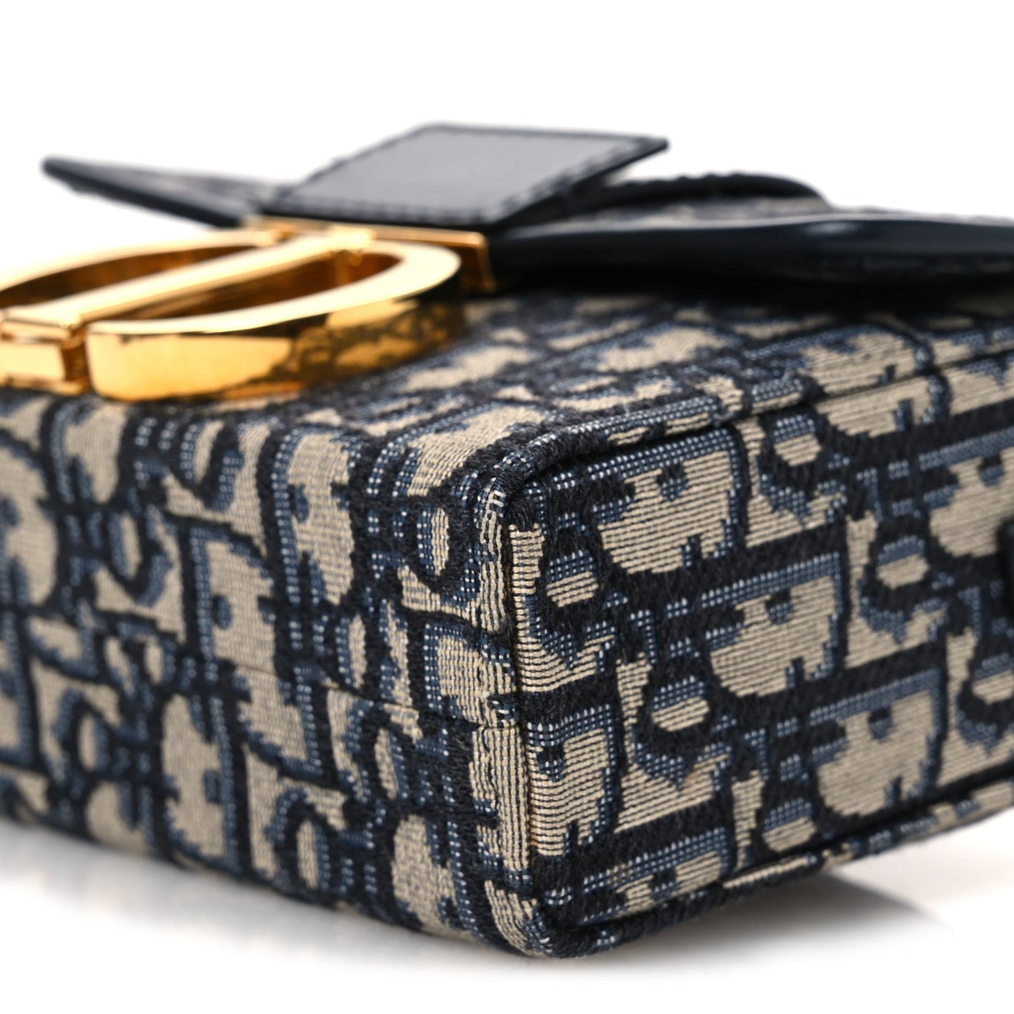 Oblique 30 Montaigne Box Bag Blue