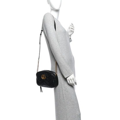 Calfskin Matelasse Small GG Marmont Chain Shoulder Bag Black