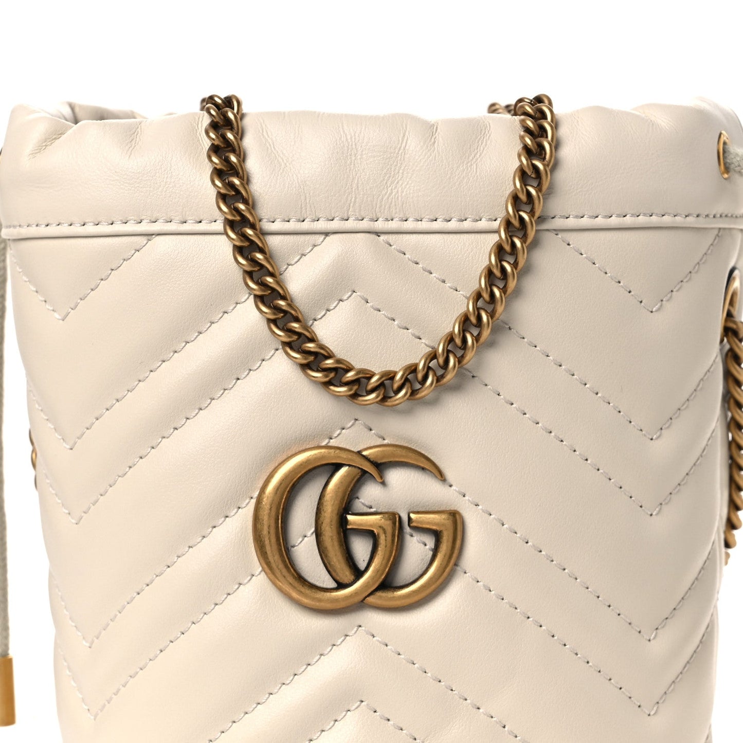 Calfskin Matelasse Mini GG Marmont 2.0 Bucket Bag White