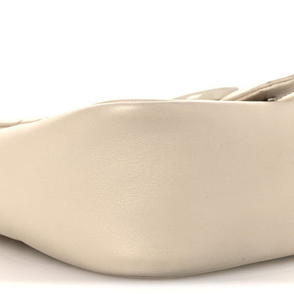 Calfskin Matelasse Monochrome Mini GG Marmont Crossbody Shoulder Bag White
