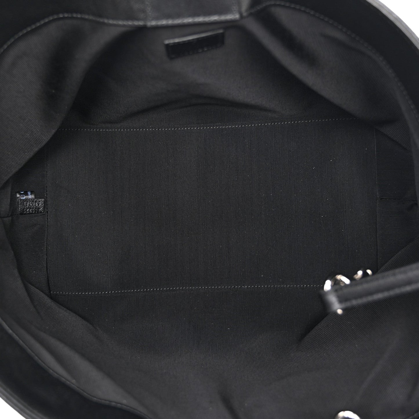 Soft Calfskin Matelasse Medium GG Marmont Tote Bag Black