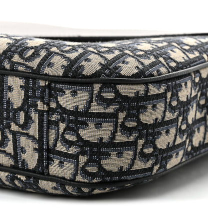 Grained Calfskin Oblique Large Saddle Messenger Black