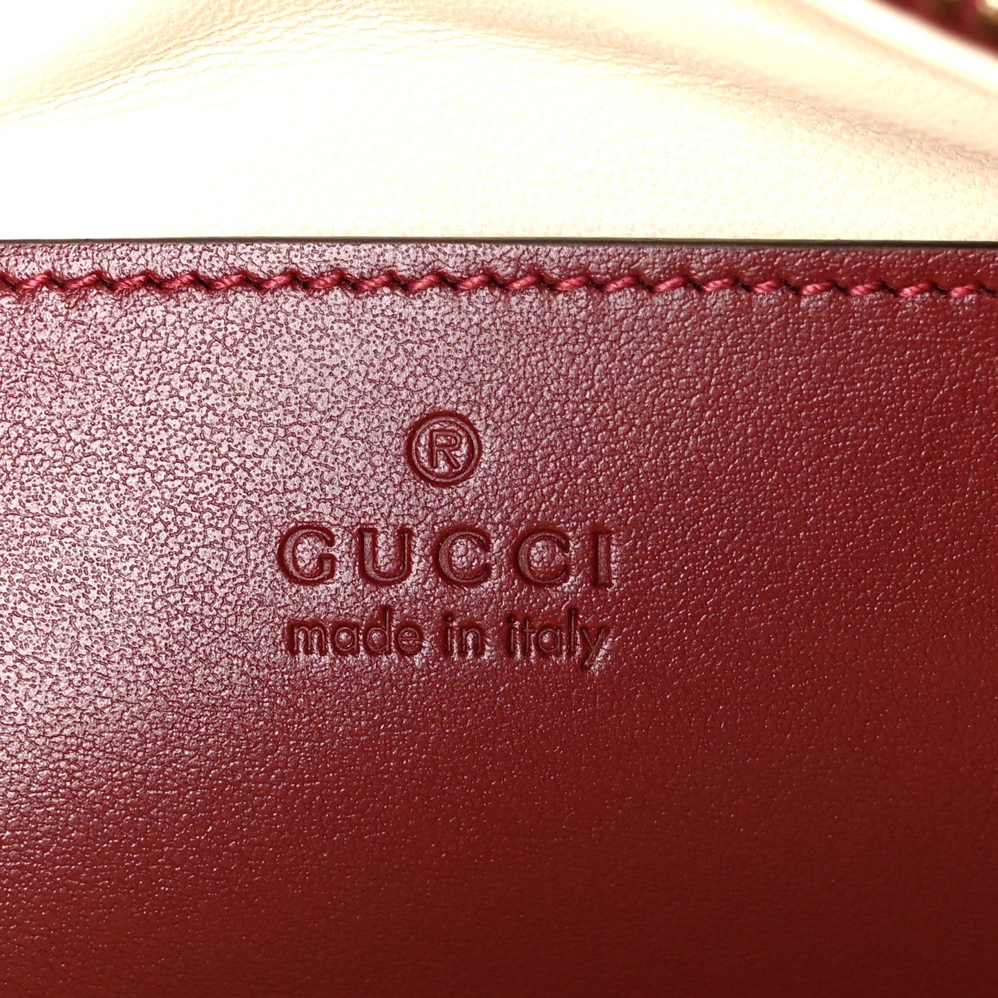 Calfskin Matelasse Small GG Marmont 2.0 Shoulder Bag Rosso Ancora
