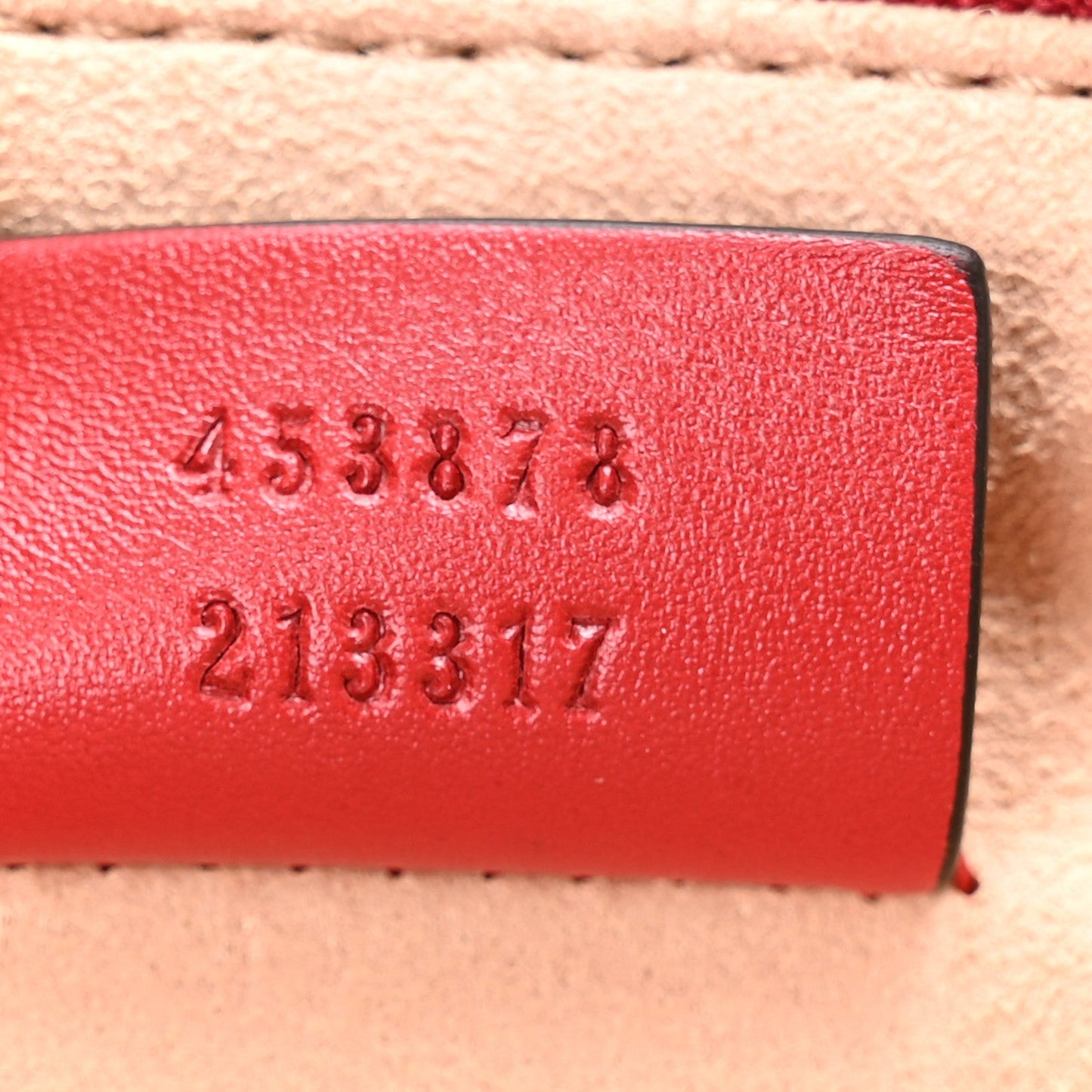 Calfskin Matelasse Small GG Marmont Double Zip Shoulder Bag Hibiscus Red