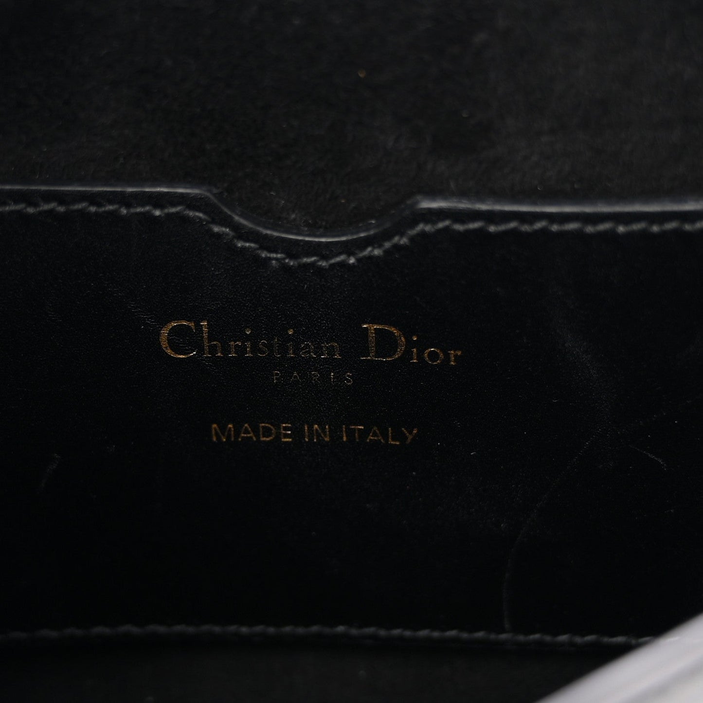 Box Calfskin Medium Bobby Flap Black